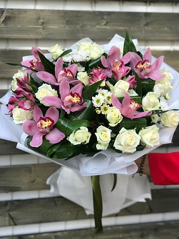 Букет цветов из: Розы и Хризантемы в Нехаевской