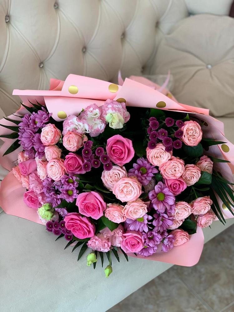 Букет цветов из: Хризантемы, Розы и Лизиантусы в Нехаевской