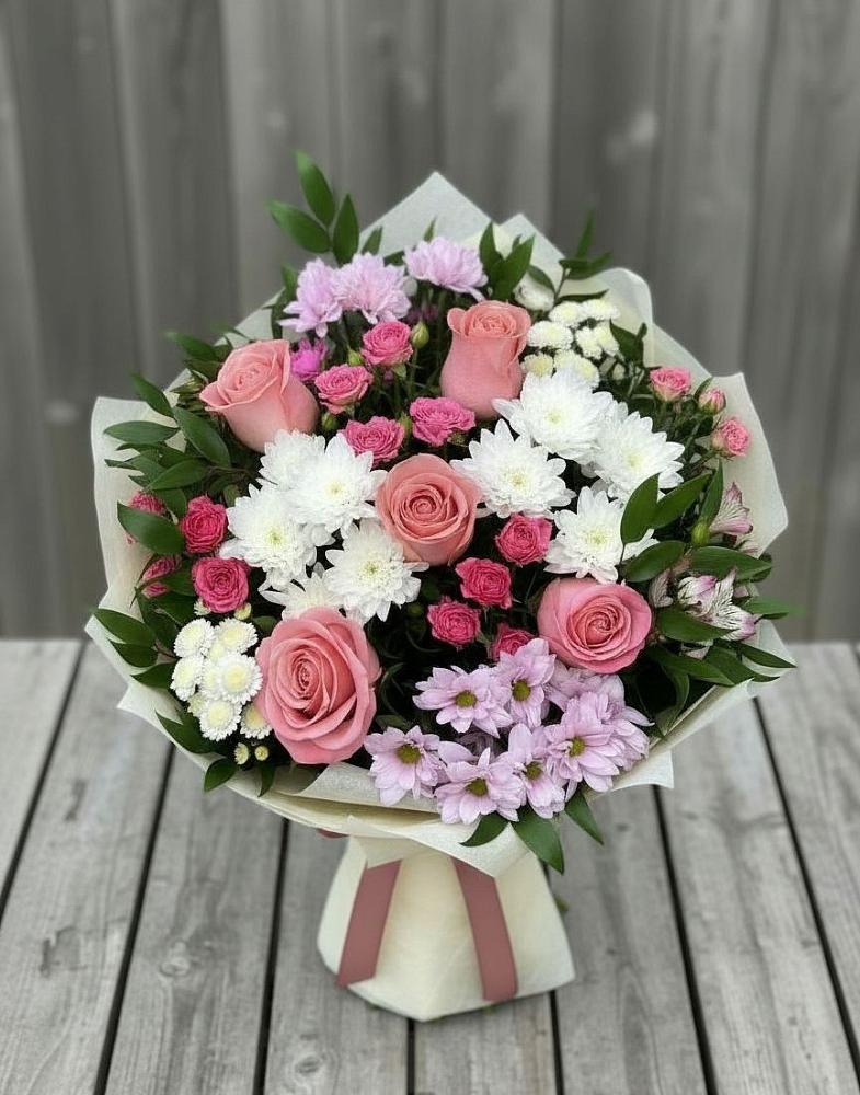 Букет цветов из: Альстромерии, Гвоздики, Розы и Хризантемы в Нехаевской