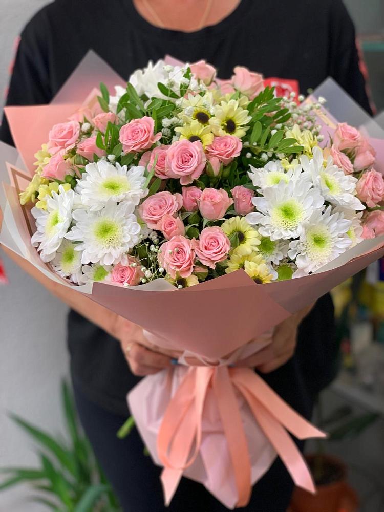 Букет цветов из: Розы и Хризантемы в Нехаевской
