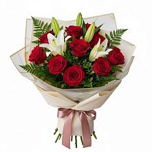 Букет цветов из:  Лилии и Розы в Нехаевской