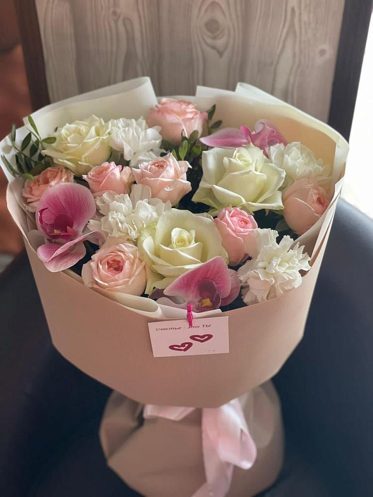 Букет цветов из: Орхидеи, Розы и Гвоздики в Нехаевской