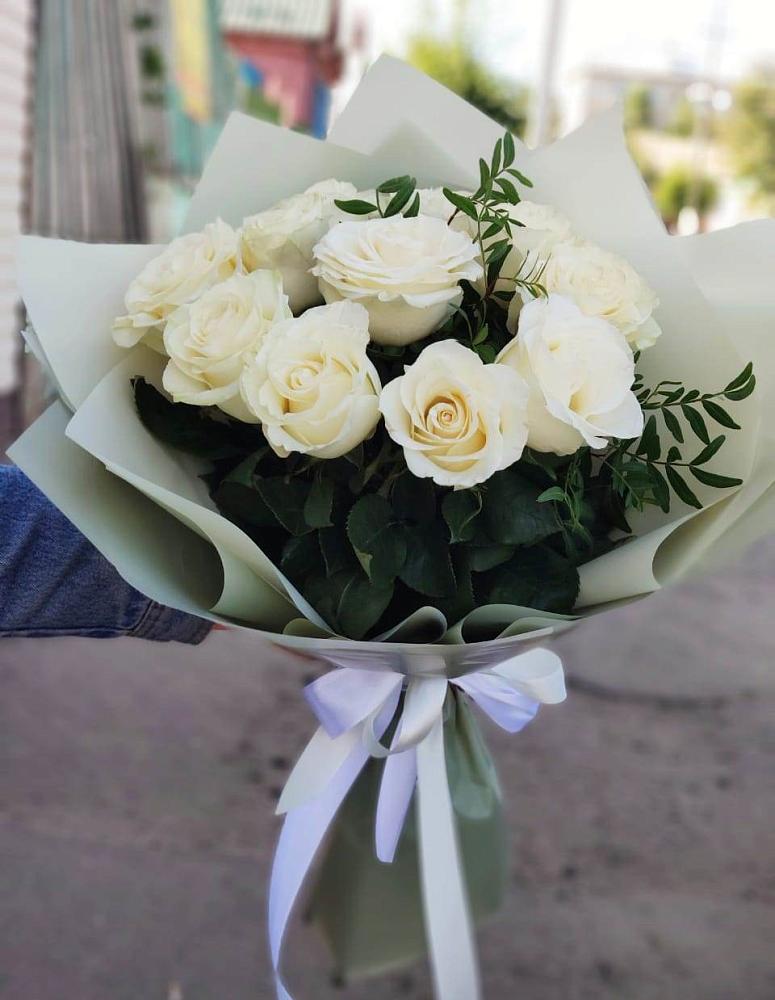Букет Белые розы Проуд в Нехаевской