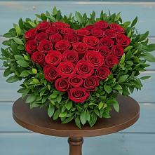 Цветочная композиция из Розы в виде сердца #REPLACE_PRED# Нехаевской