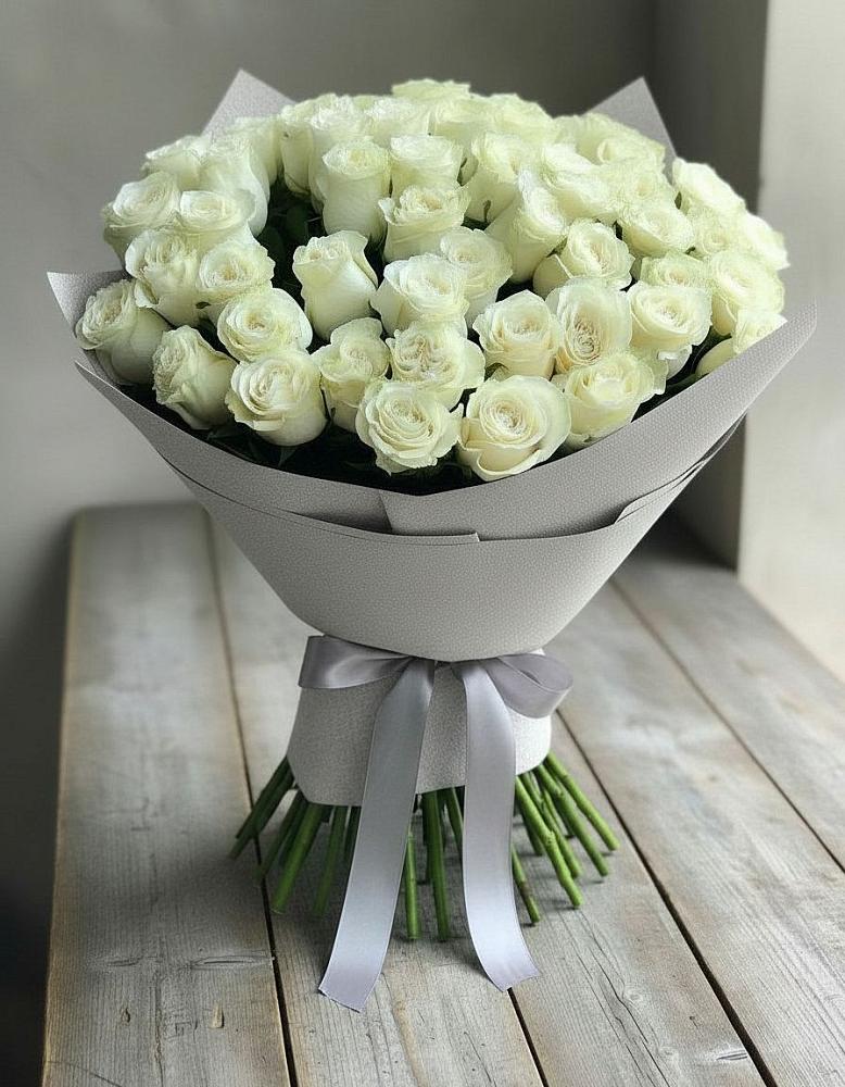 Букет 35 Белых роз в Нехаевской