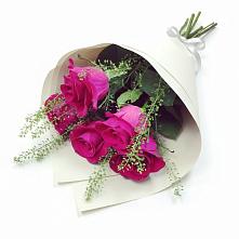 Букет цветов из:  Розы в Нехаевской