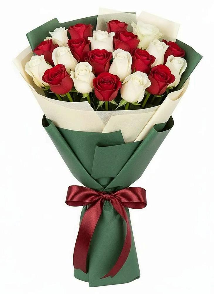 Букет Микс из красных и белых роз в Нехаевской