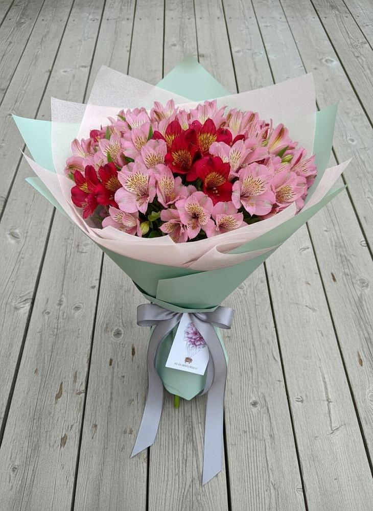 Букет цветов из: Альстромерии в Нехаевской
