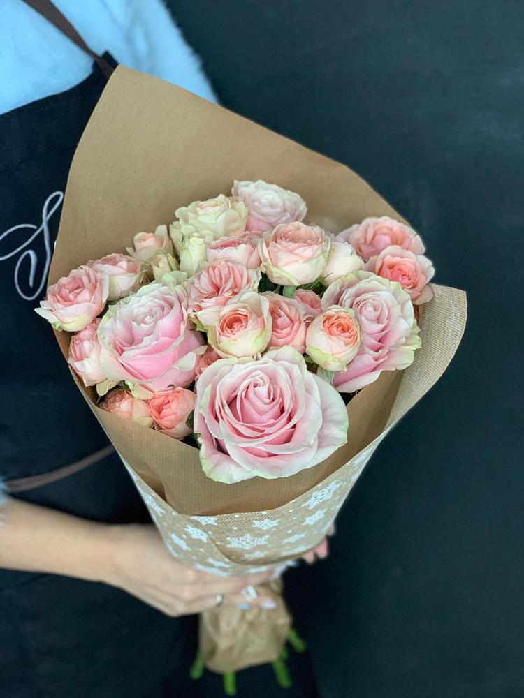 Букет цветов из: Хризантемы и Розы в Нехаевской