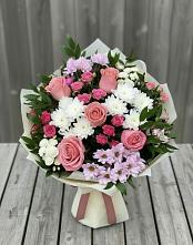 Букет цветов из:  Альстромерии, Гвоздики, Розы и Хризантемы в Нехаевской