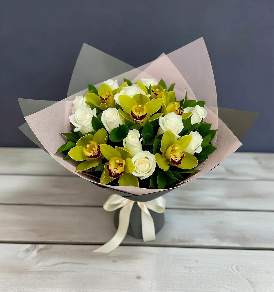 Букет цветов из: Орхидеи и Розы в Нехаевской