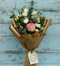 Букет цветов из:  Розы и Лизиантусы #REPLACE_PRED# Нехаевской