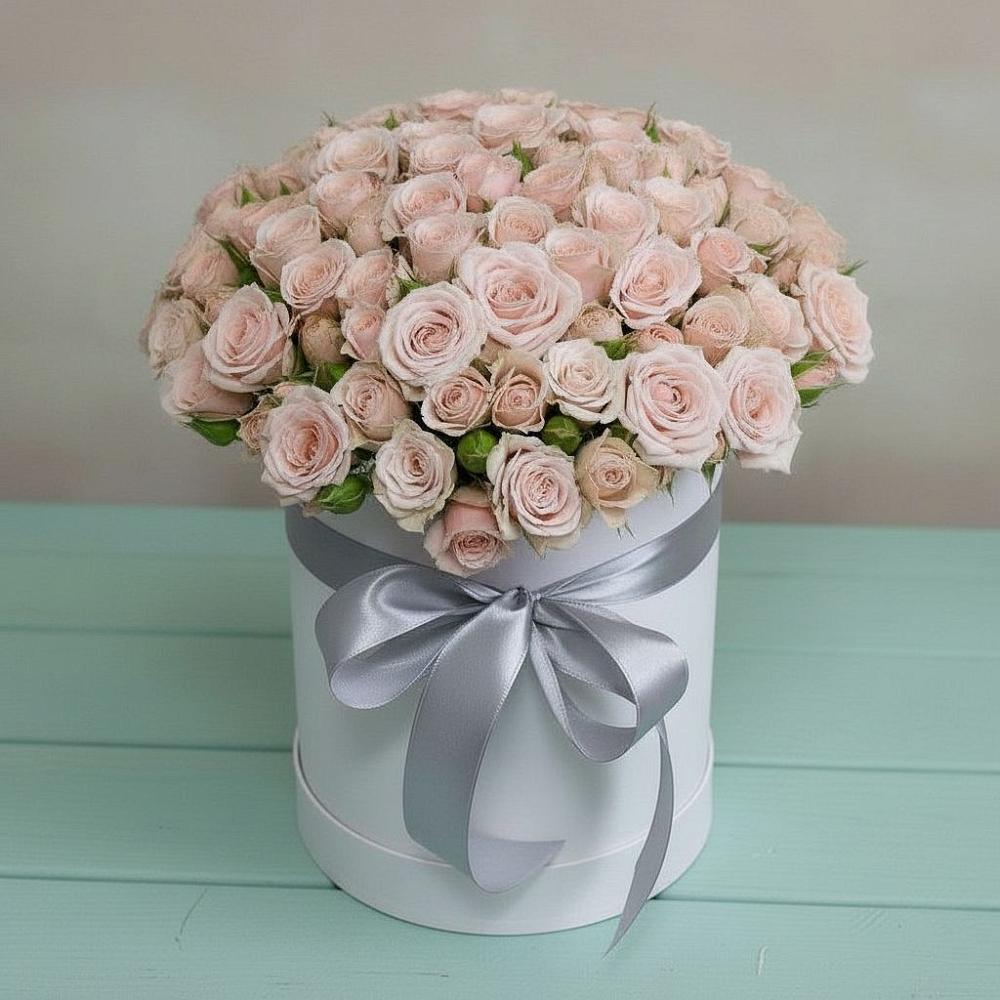 Цветочная композиция из Розы в шляпной коробке в Нехаевской